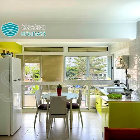 Skysea Holidays Centro Торремолинос
